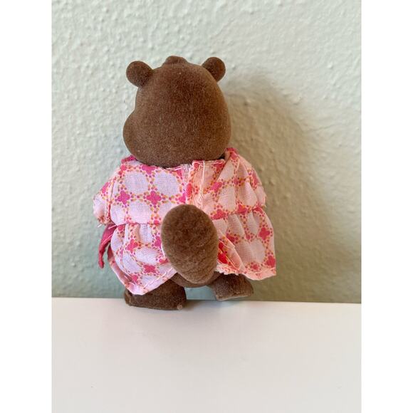 Replacement Mom from Li'l Woodzeez Waterwaggle Beaver Family - Picture 2 of 5